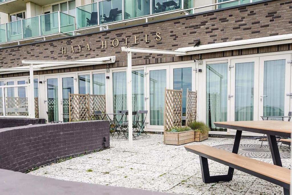 Haya Seaview - The Cinema Den Haag