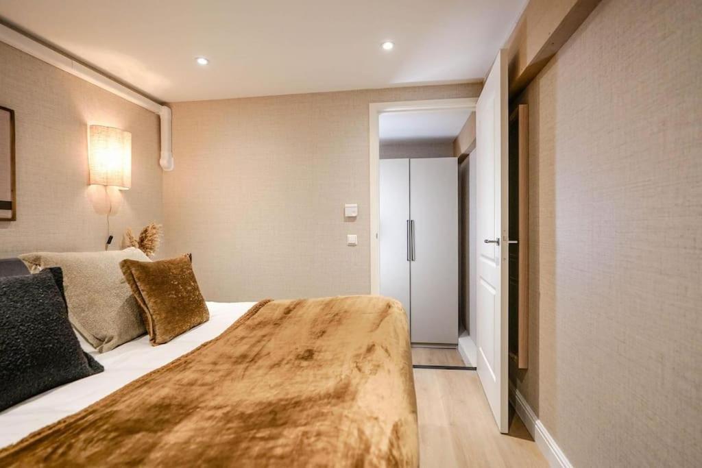 Haya Seaview - The Cinema * Den Haag